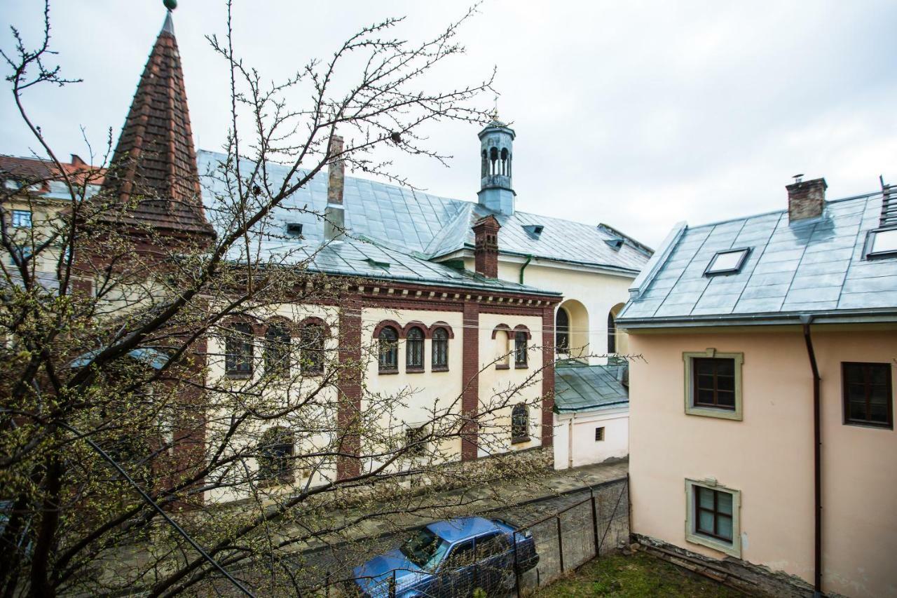 Kvartyra Mansarda Львов Экстерьер фото